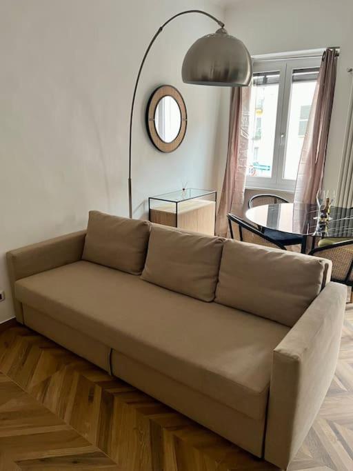 Casa Sassari - Vicino Porta Susa F.S. Турин Екстер'єр фото