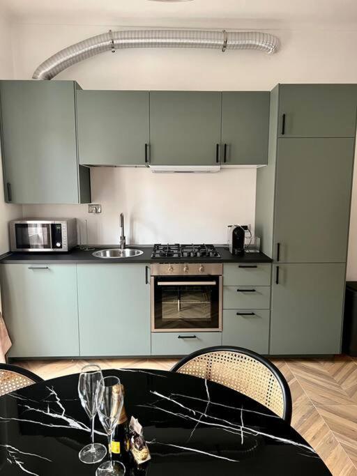 Casa Sassari - Vicino Porta Susa F.S. Турин Екстер'єр фото